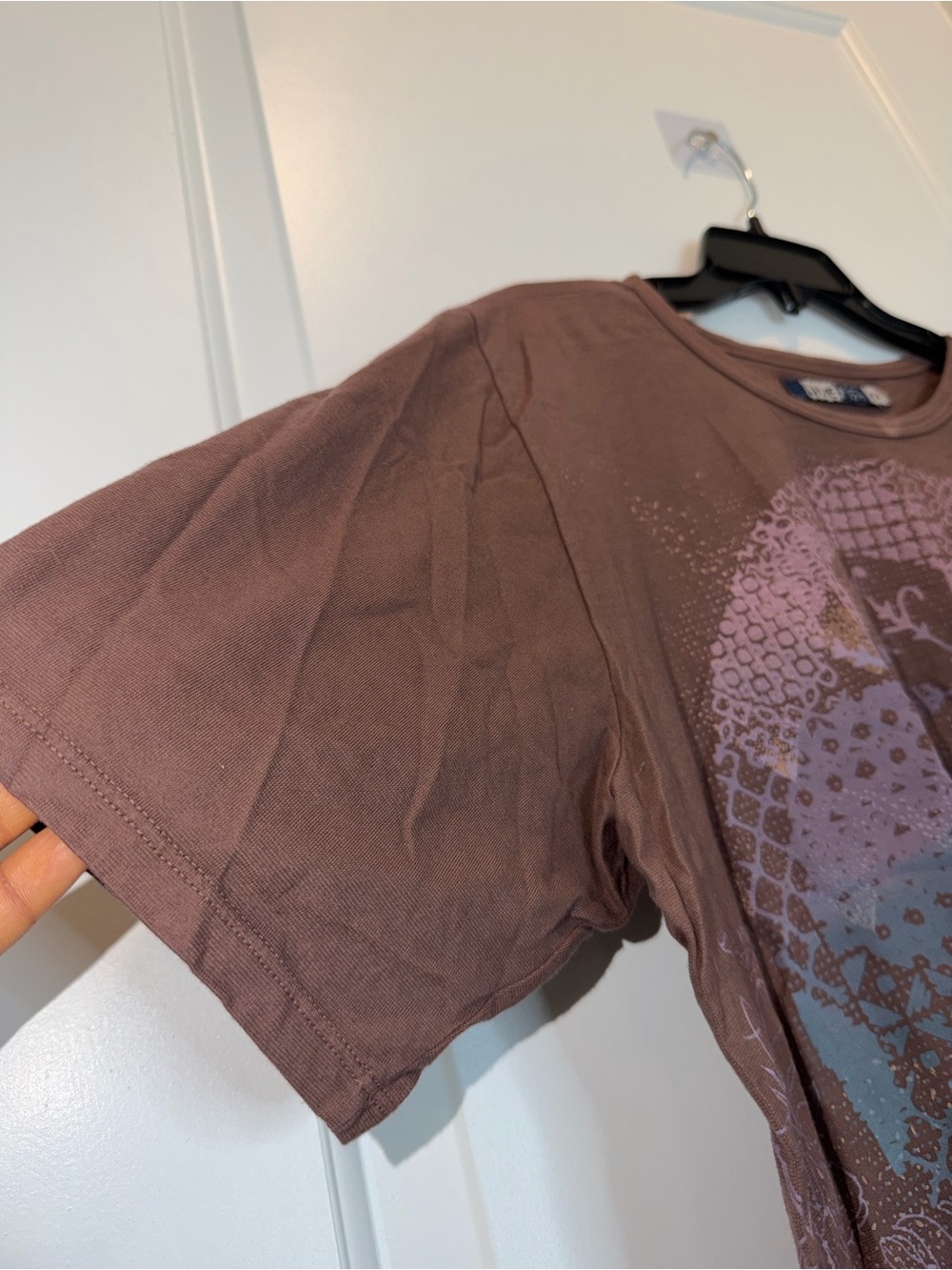 Blue Fish Brown Tee with Pastel Purple and Light Blue Skull Motif - Picture 3 of 8